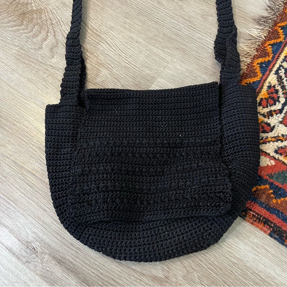 Vintage black knitted crossbody purse - Picture 3 of 6
